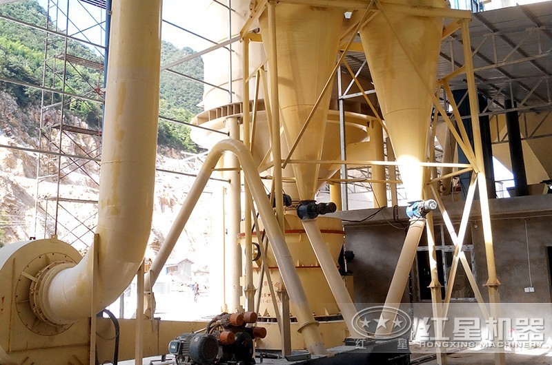 雷蒙磨粉机现场